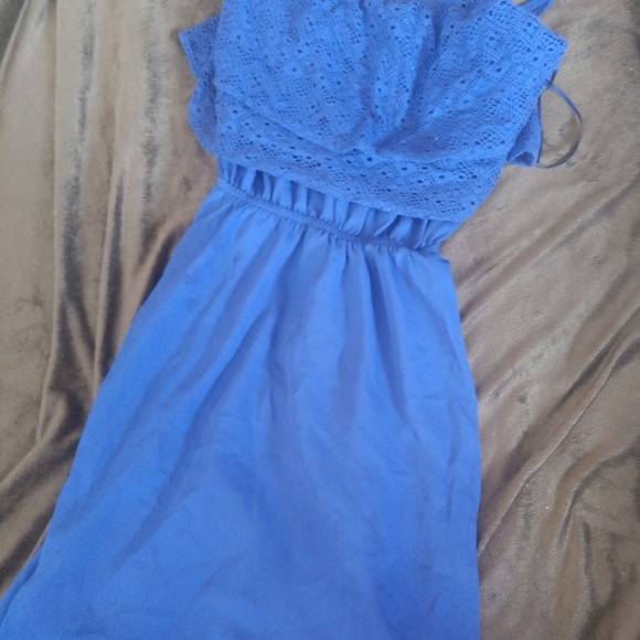 Dress - Picture 2 of 4